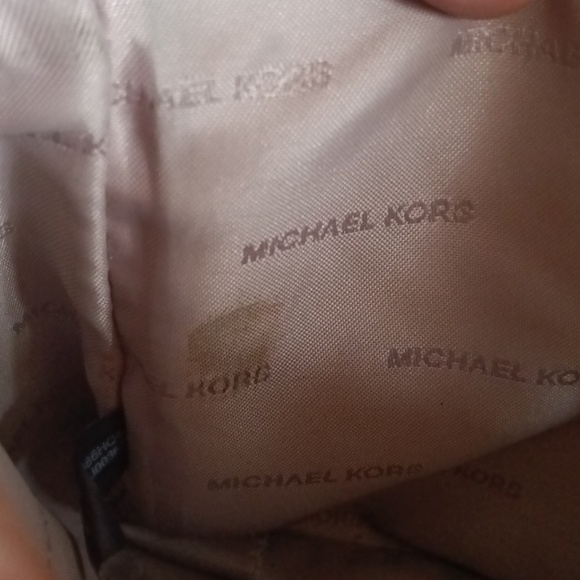 Michael Kors Crossbody - Picture 12 of 13